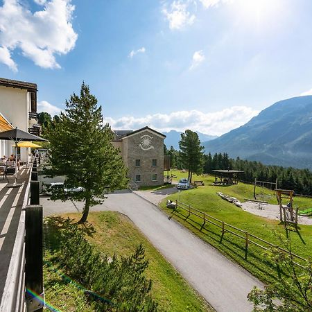 Randolins Familienresort Санкт-Мориц Экстерьер фото