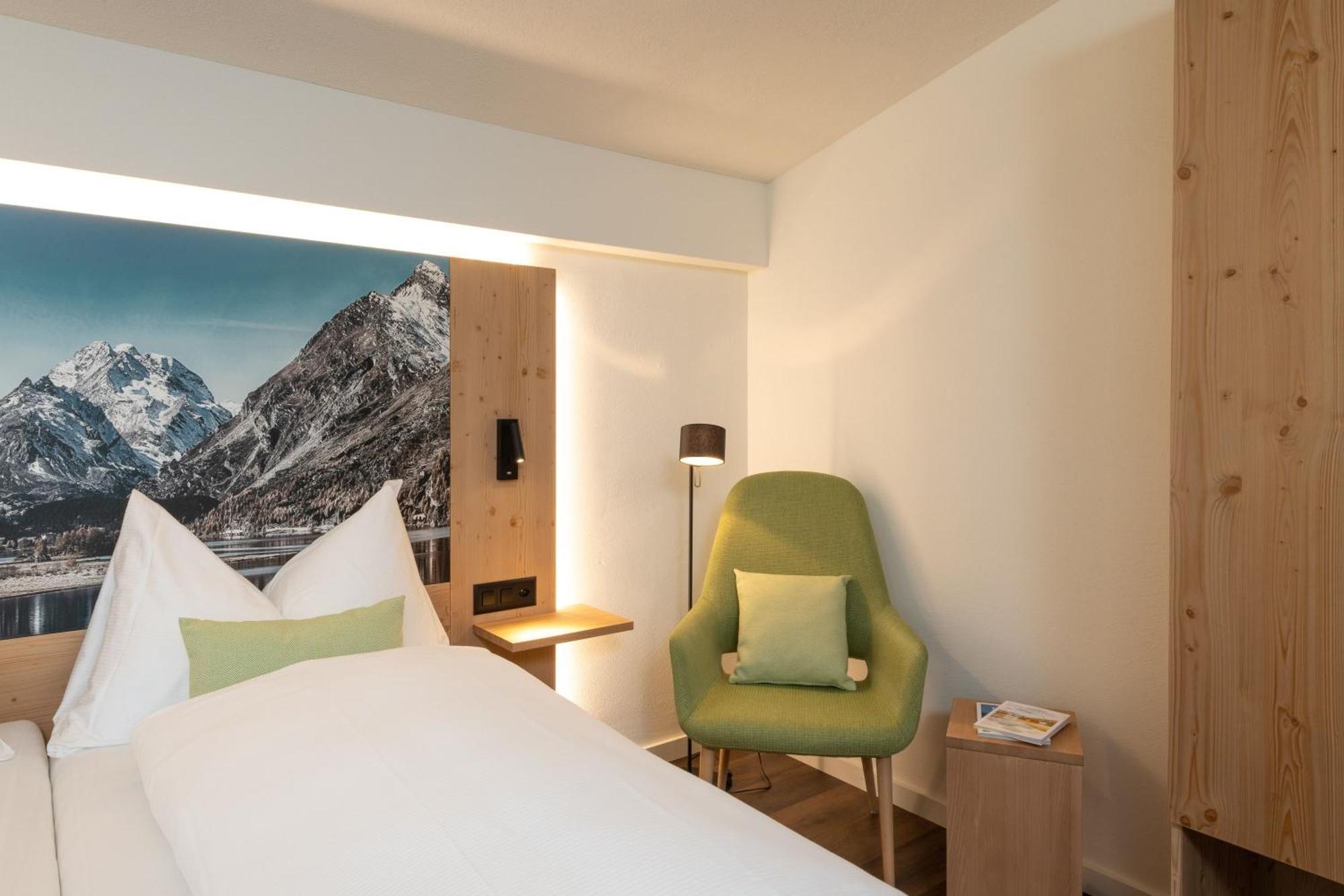 Randolins Familienresort Санкт-Мориц Номер фото